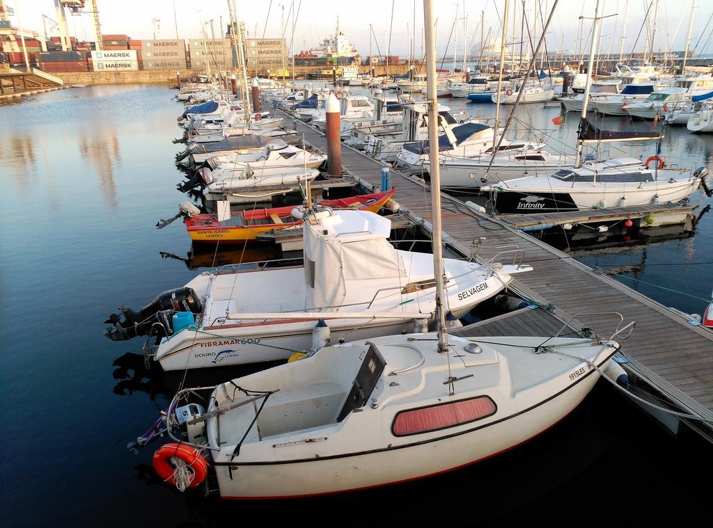 Vrs - Low Cost Beach Boat Hotel Leca da Palmeira Luaran gambar